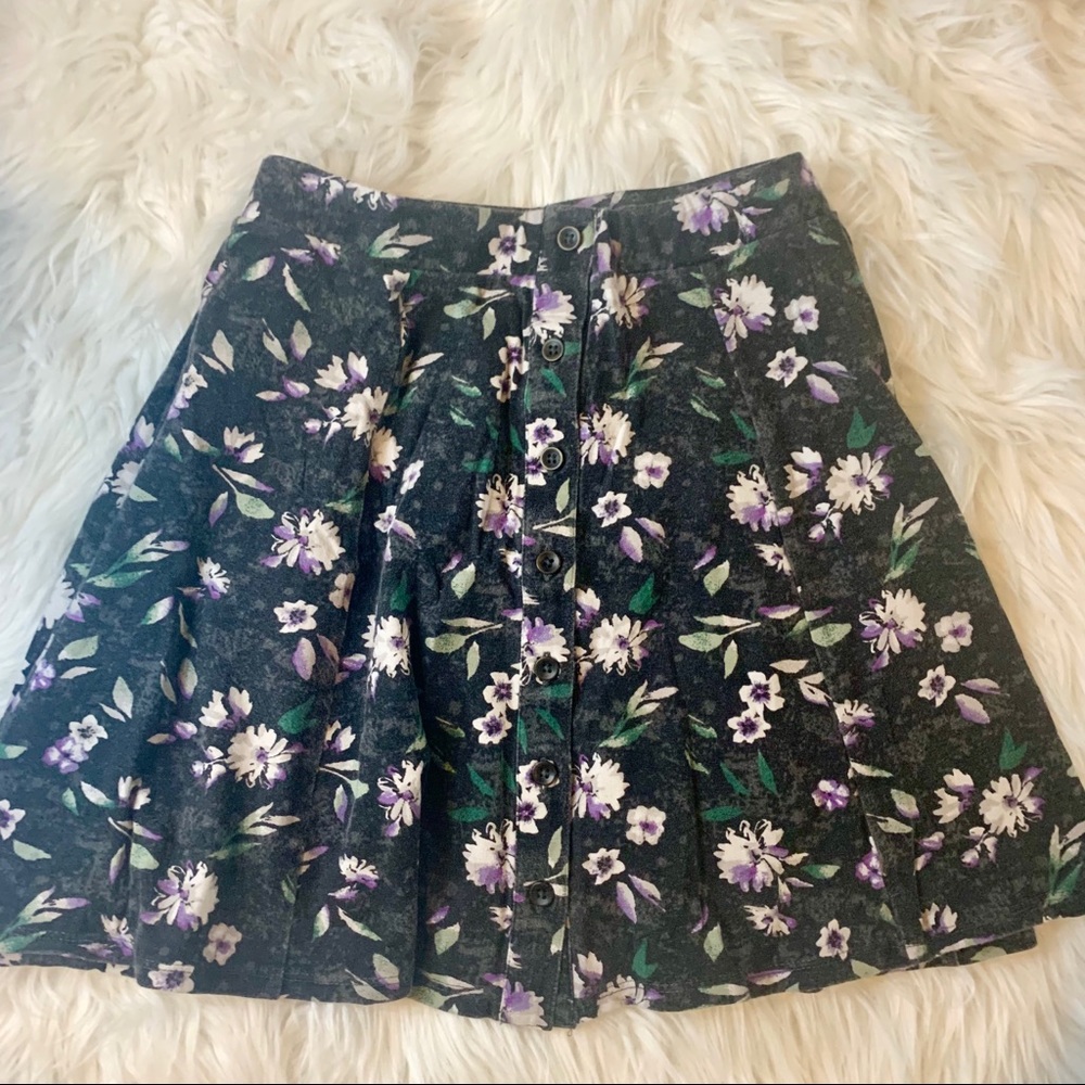 American Eagle Outfitters floral skater skirt Larg